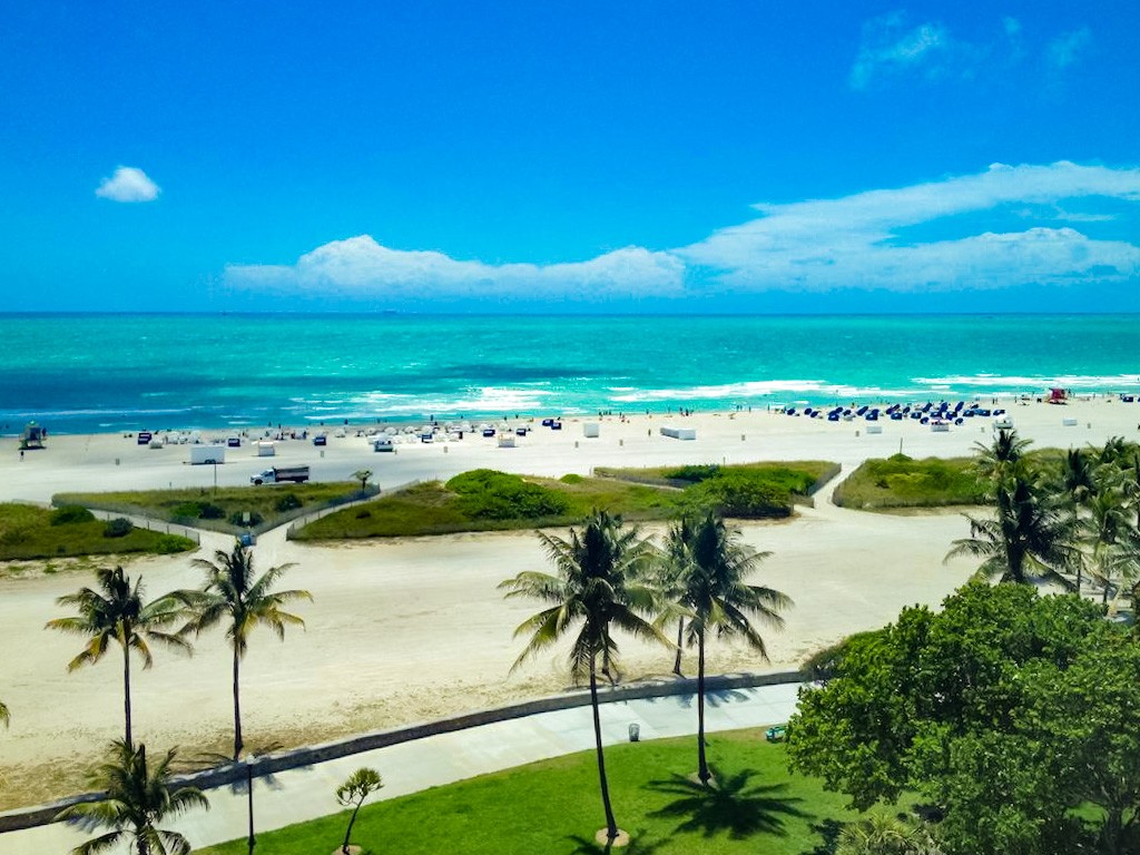 Embrace the vibrancy of life with a holiday home in Miami