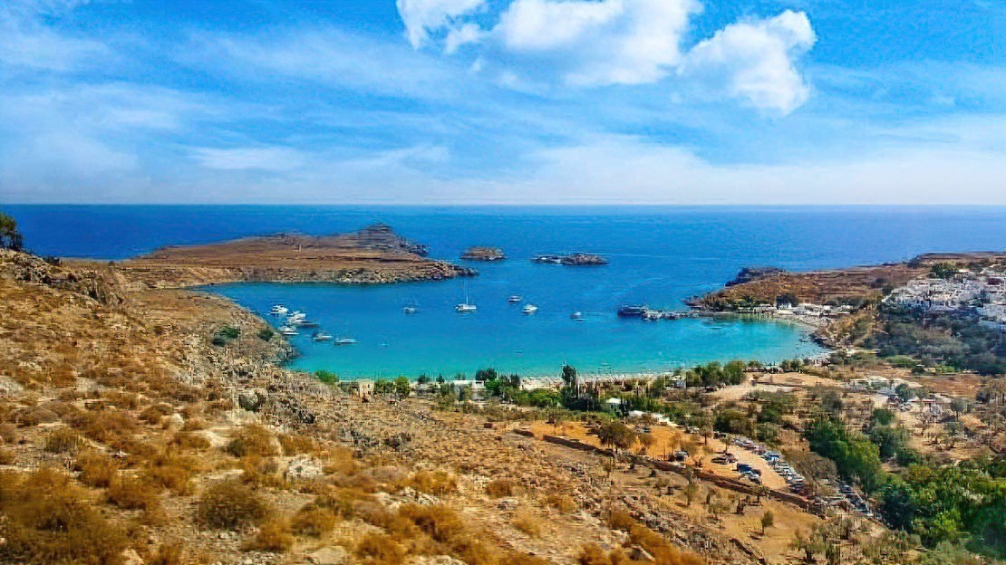 Why choose Greece for your holiday-home location?