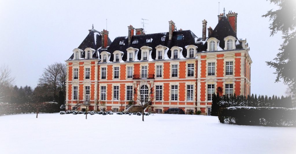 Halcyon Retreat Chateau in snow